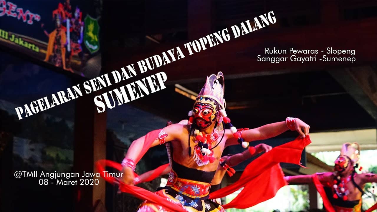 Kesenian Topeng Dhalang Saat Pertunjukan Di Jakarta