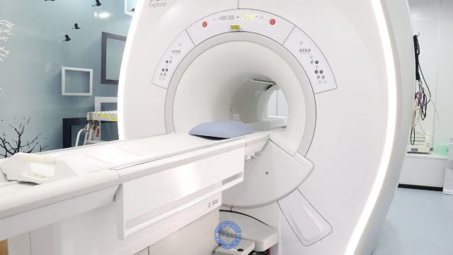 Tampak alat MRI milik RSMZ Sampang satu-satunya di Pulau Madura.